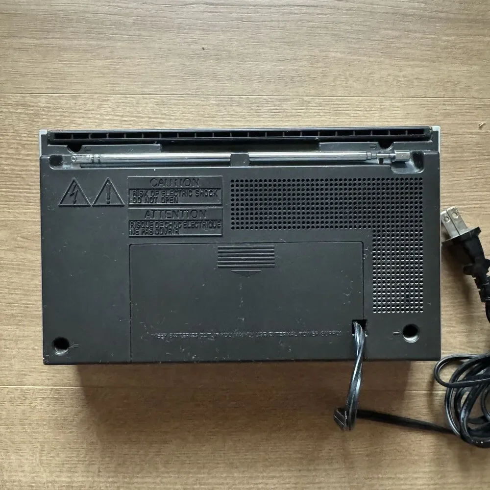 Sony Radio ICF-770W TV Weather FM AM 3 Band Receiver TV Sound Tested WORKING